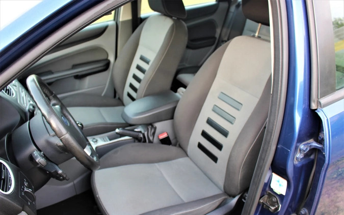 Ford Focus cena 13900 przebieg: 207000, rok produkcji 2008 z Pabianice małe 92